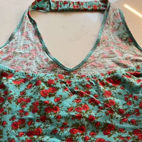 4 ITEMS for $25!!! GUESS Bodysuit - Picture 4 of 6